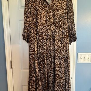 crown & ivy Leopard Print Maxi Dress in Brown and Black